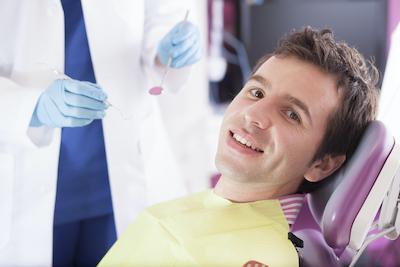 Examining Teeth in Hermitage PA